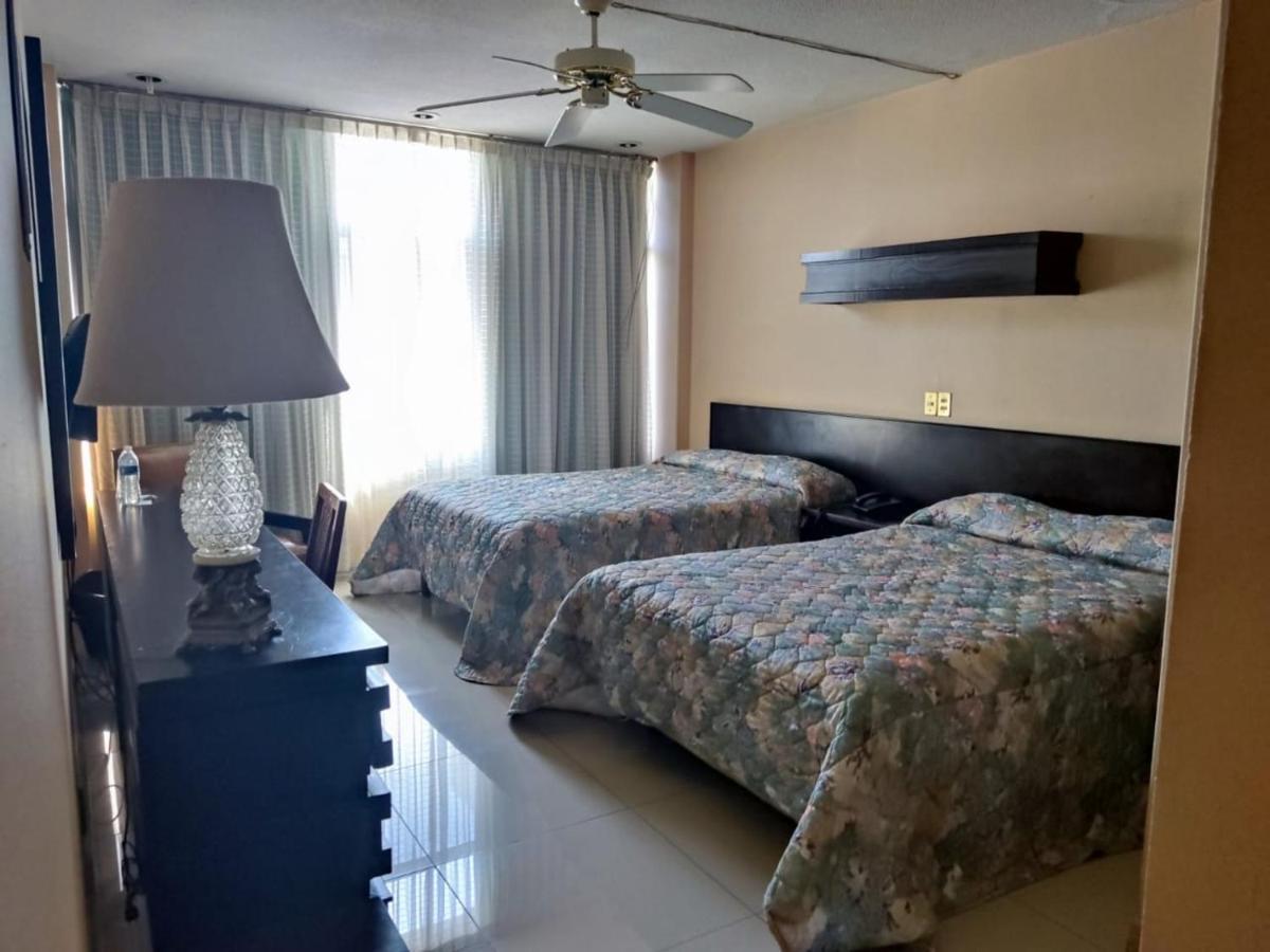 Hotel Mary Celaya Celaya  Luaran gambar