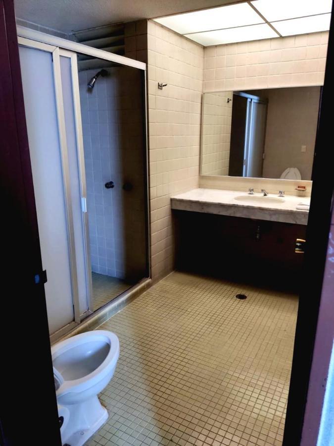 Hotel Mary Celaya Celaya  Luaran gambar