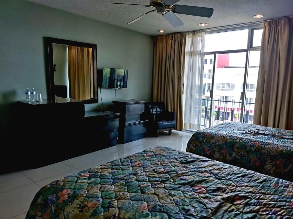 Hotel Mary Celaya Celaya  Luaran gambar