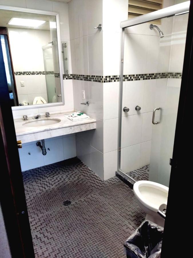 Hotel Mary Celaya Celaya  Luaran gambar