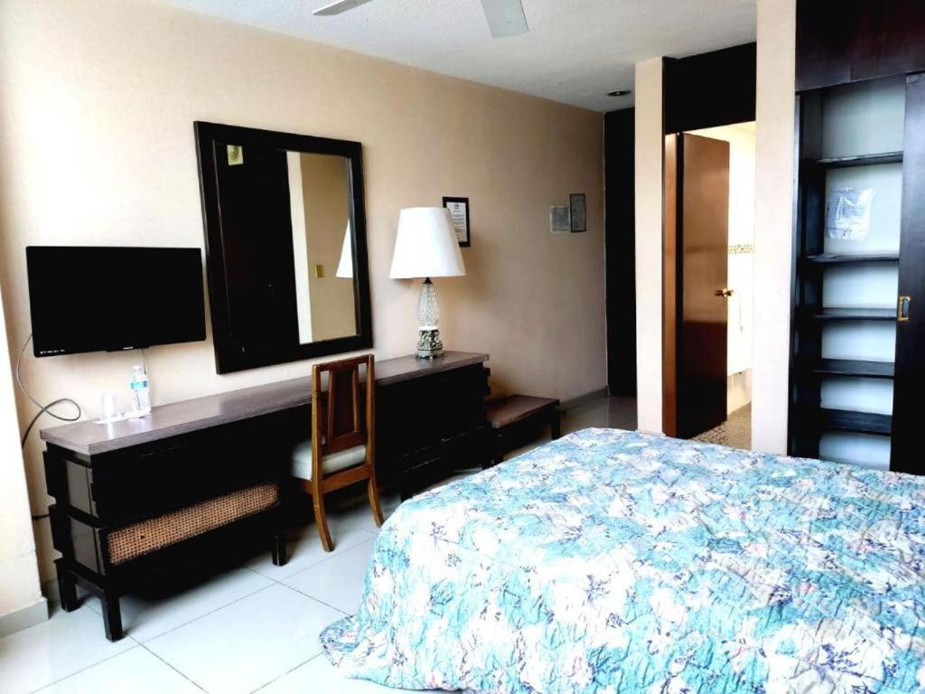 Hotel Mary Celaya Celaya  Luaran gambar